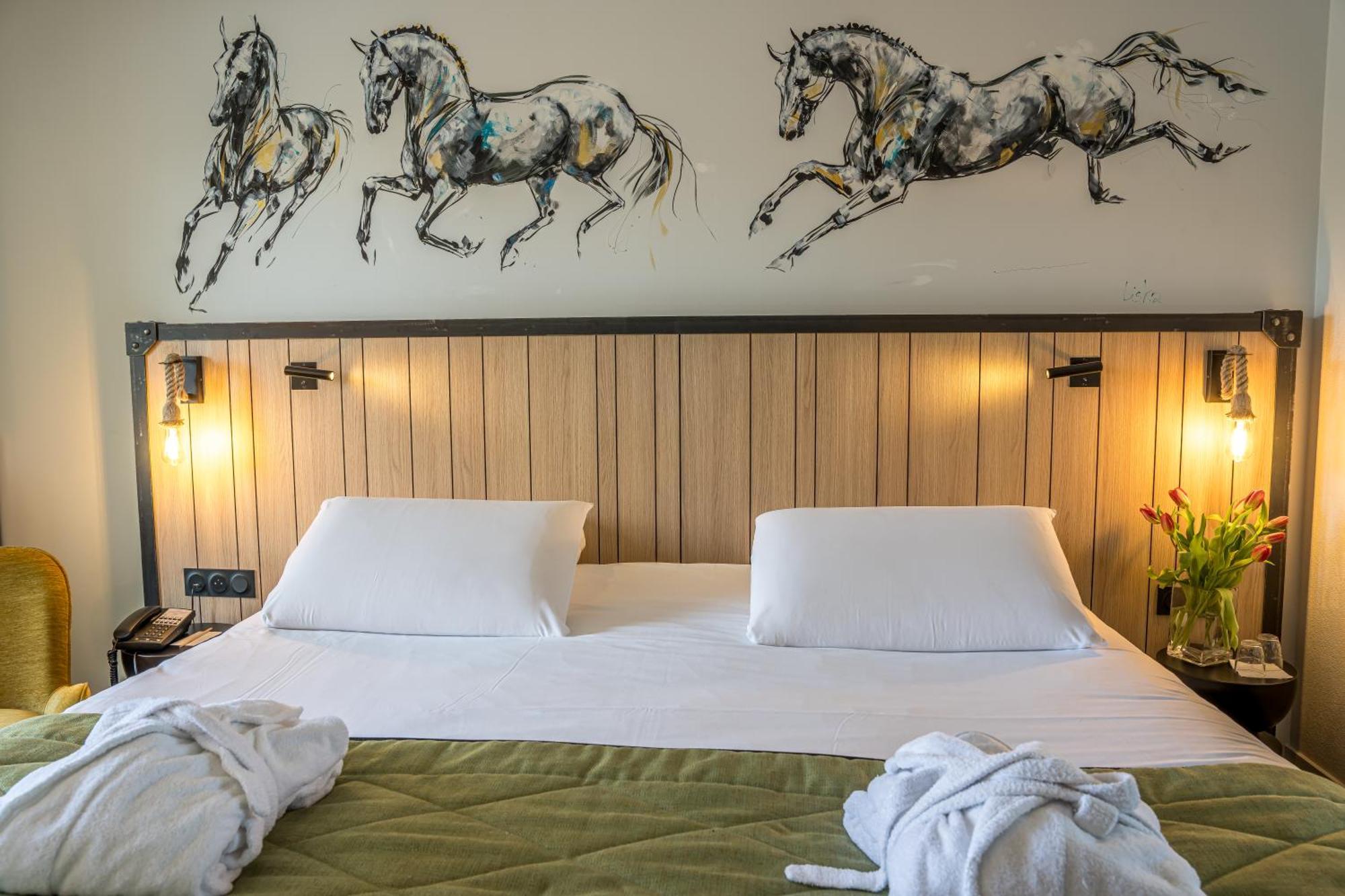 Mercure Bords De Loire Saumur Exterior photo