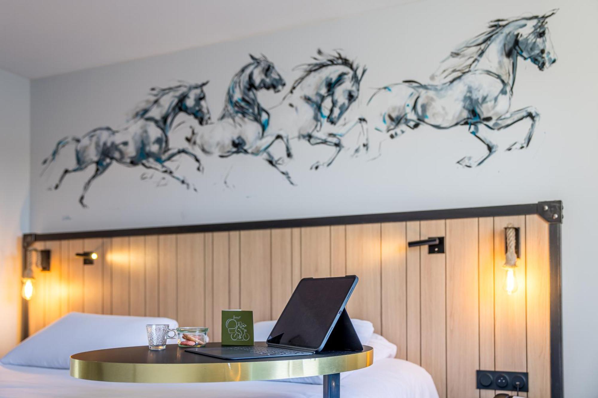 Mercure Bords De Loire Saumur Exterior photo
