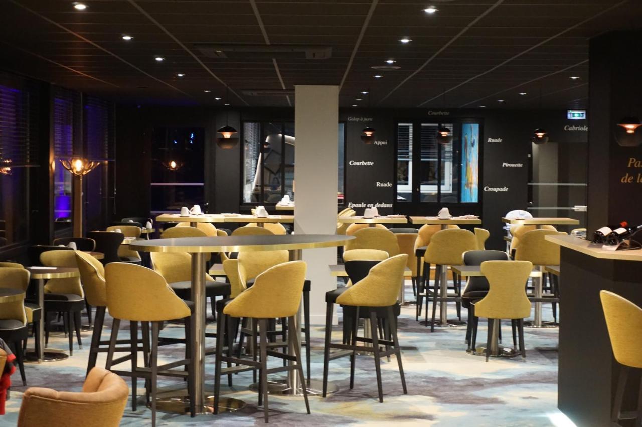 Mercure Bords De Loire Saumur Hotel Exterior photo
